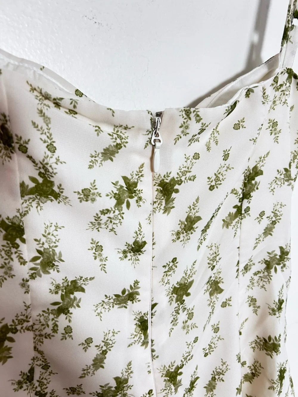 House of CB Christiana Floral Corset Mini Dress White Green Size S MSRP $225 - Picture 7 of 9